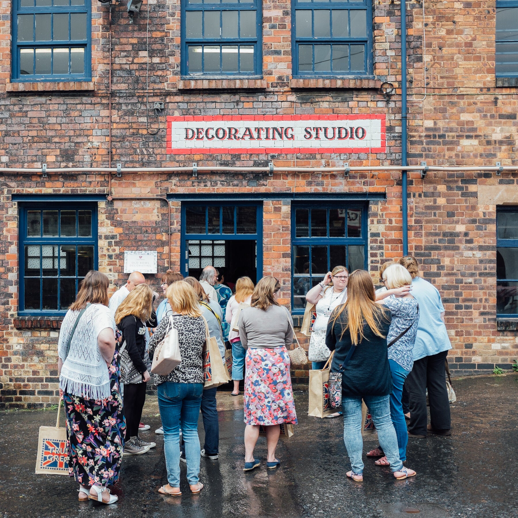 Decorating Studio - Pottery Session