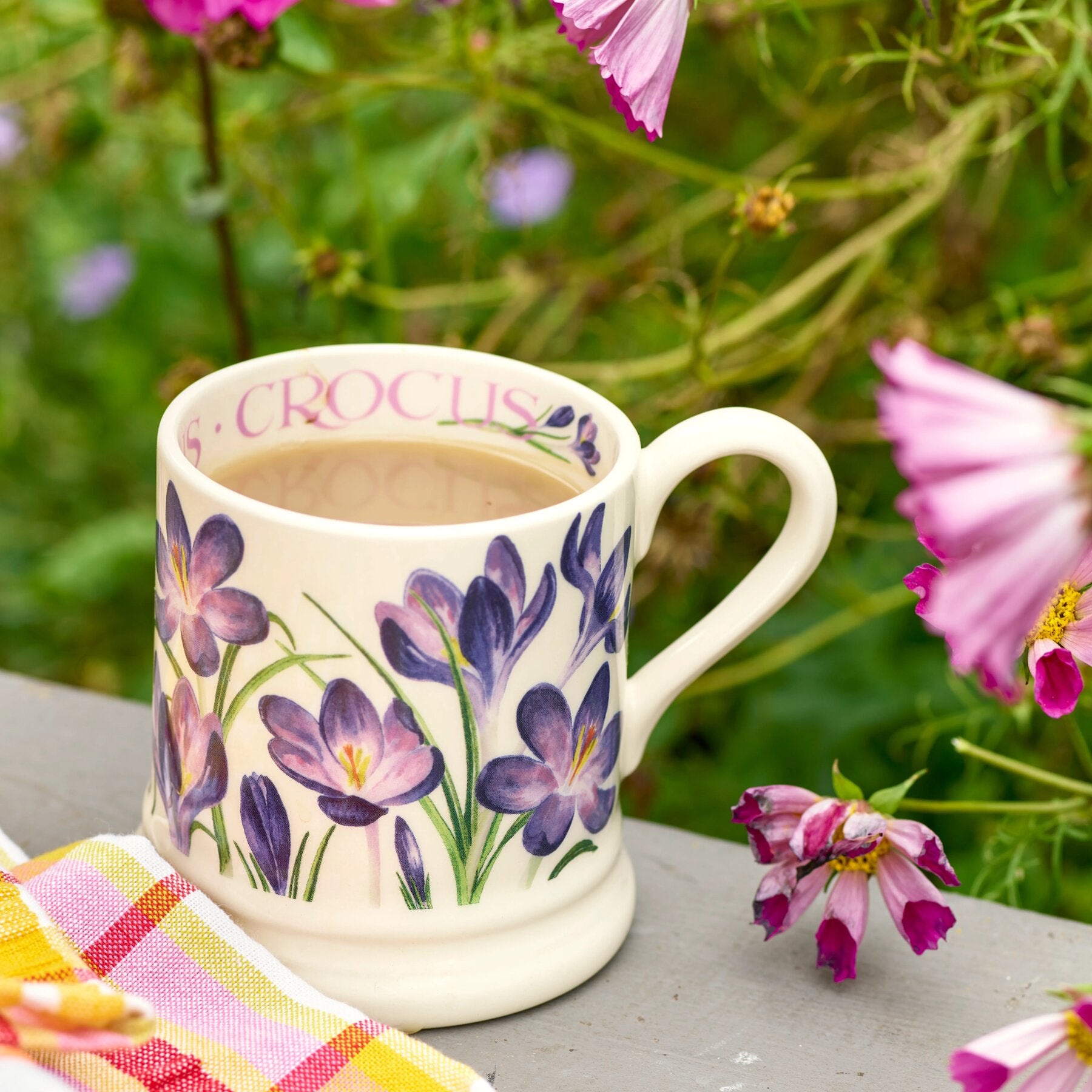 Seconds Crocus 1/2 Pint Mug