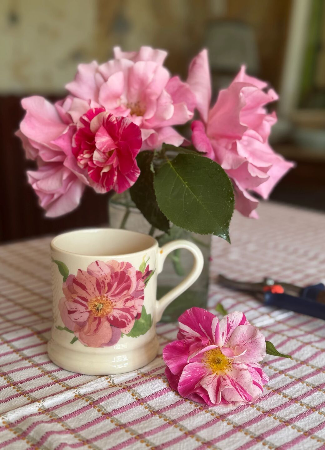 Seconds David Austin® The King's Rose™ 1/2 Pint Mug