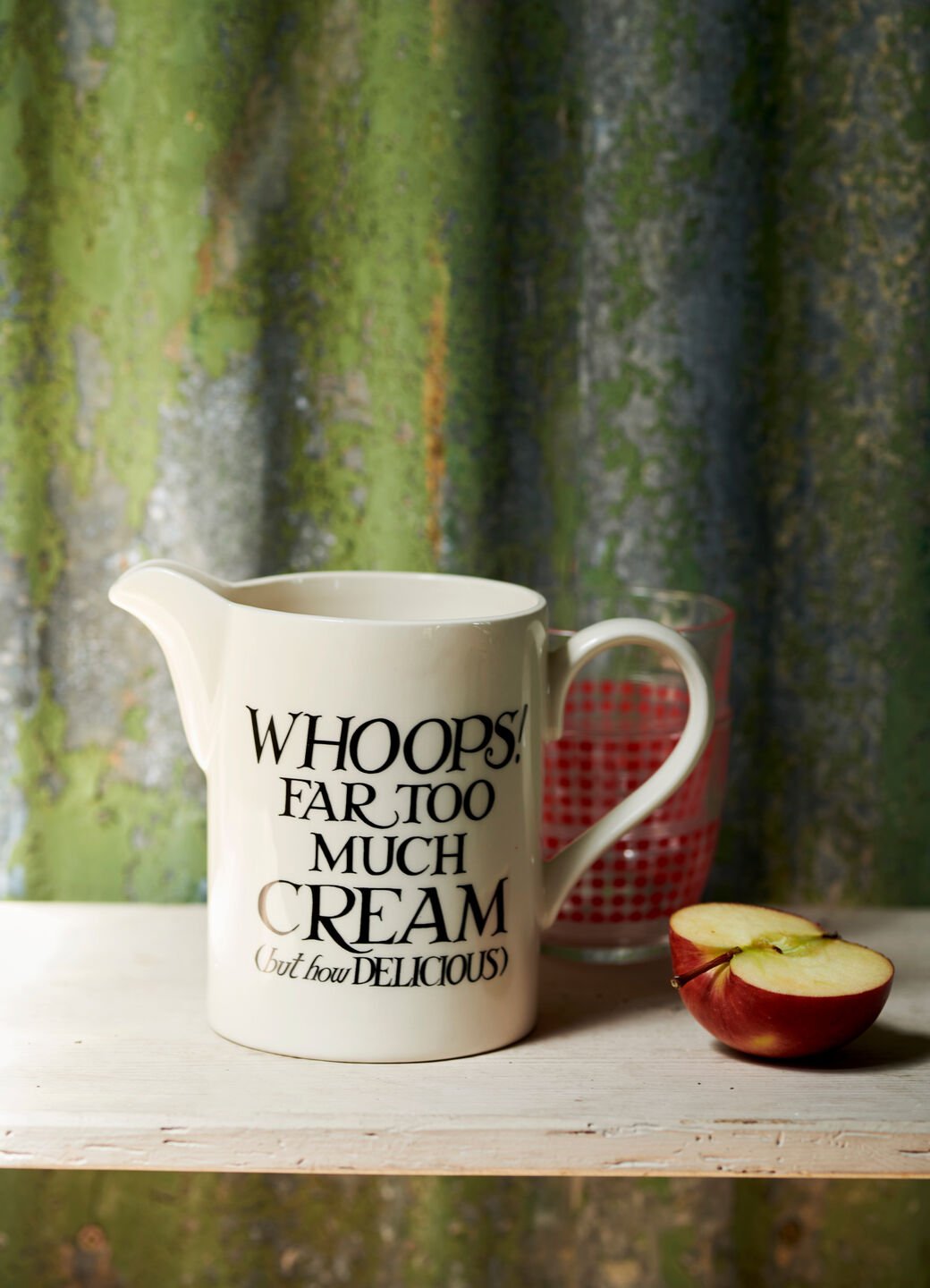 Seconds Black Toast Cream Medium Straight Jug