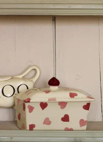 Pink Hearts Small Butter Dish – Emma Bridgewater UK