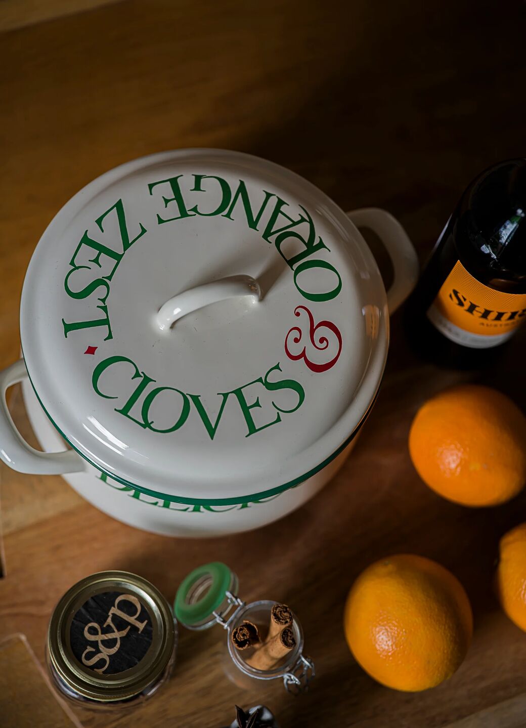 Christmas Toast & Marmalade Medium Enamel Cooking Pot