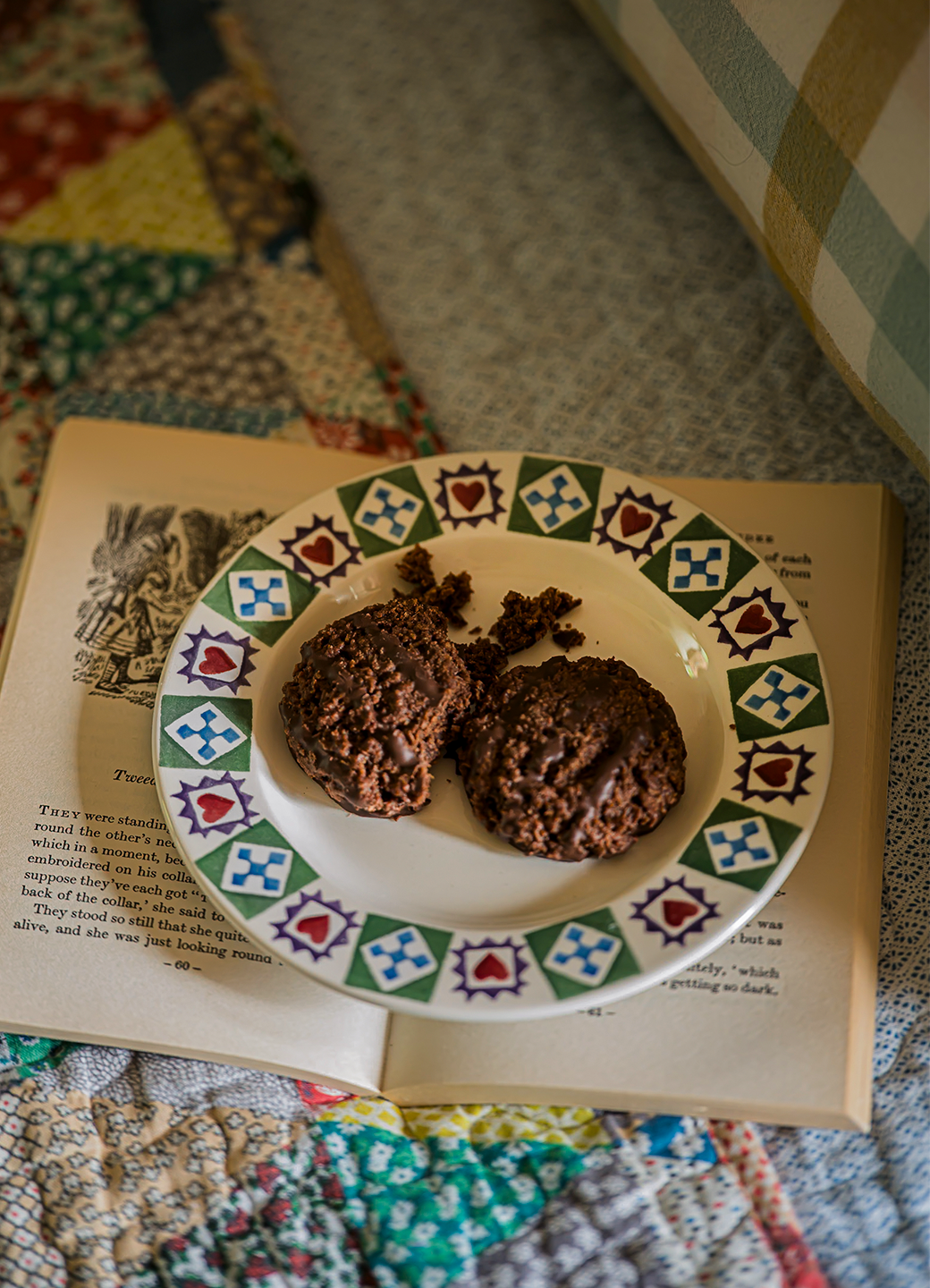 Christmas Quilt Small Side Plate, 6.5 Inch