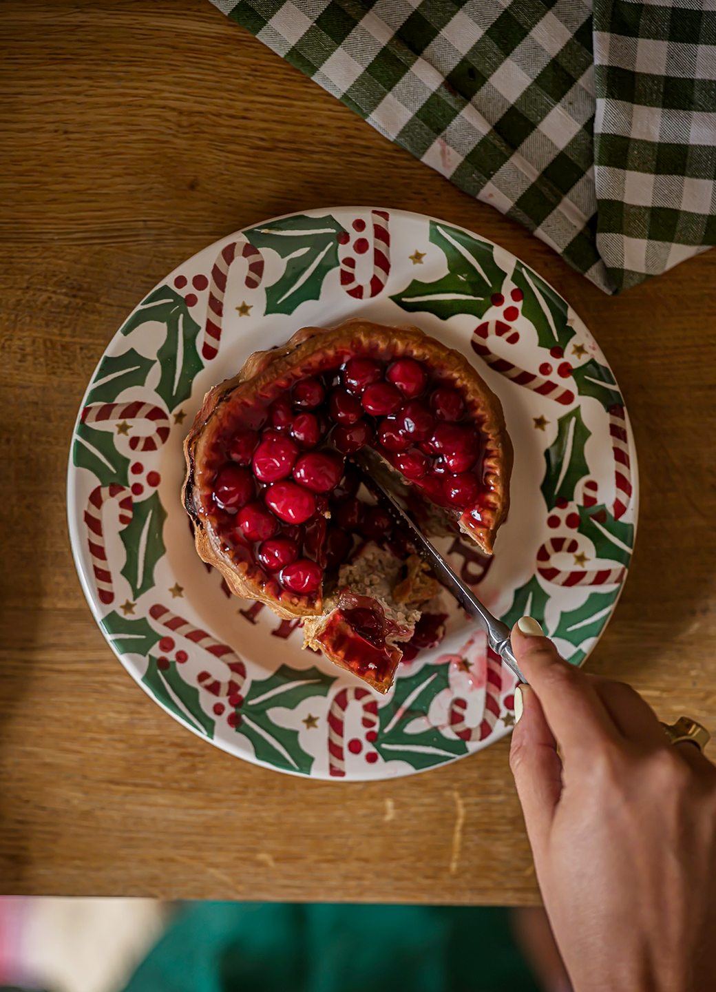 Candy Canes Medium Dinner Plate, 8.5 Inch