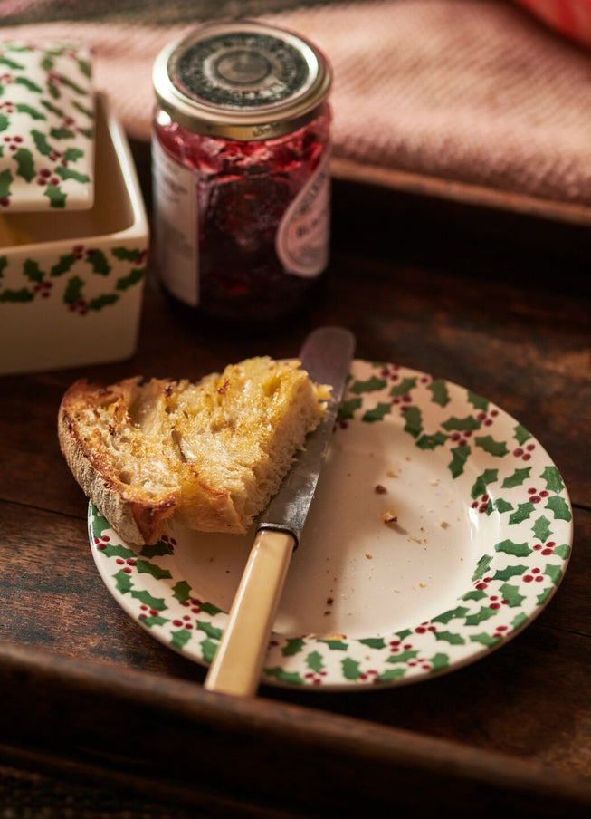 Tiny Scattered Holly Small Side Plate, 6.5 Inch – Emma Bridgewater
