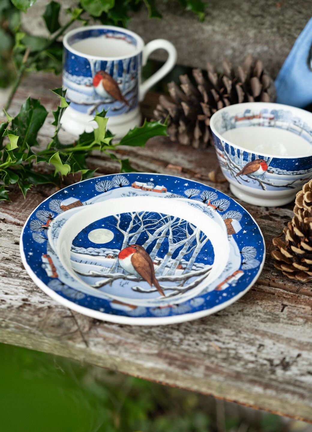 Seconds Midnight Robin Medium Dinner Plate, 8.5 Inch