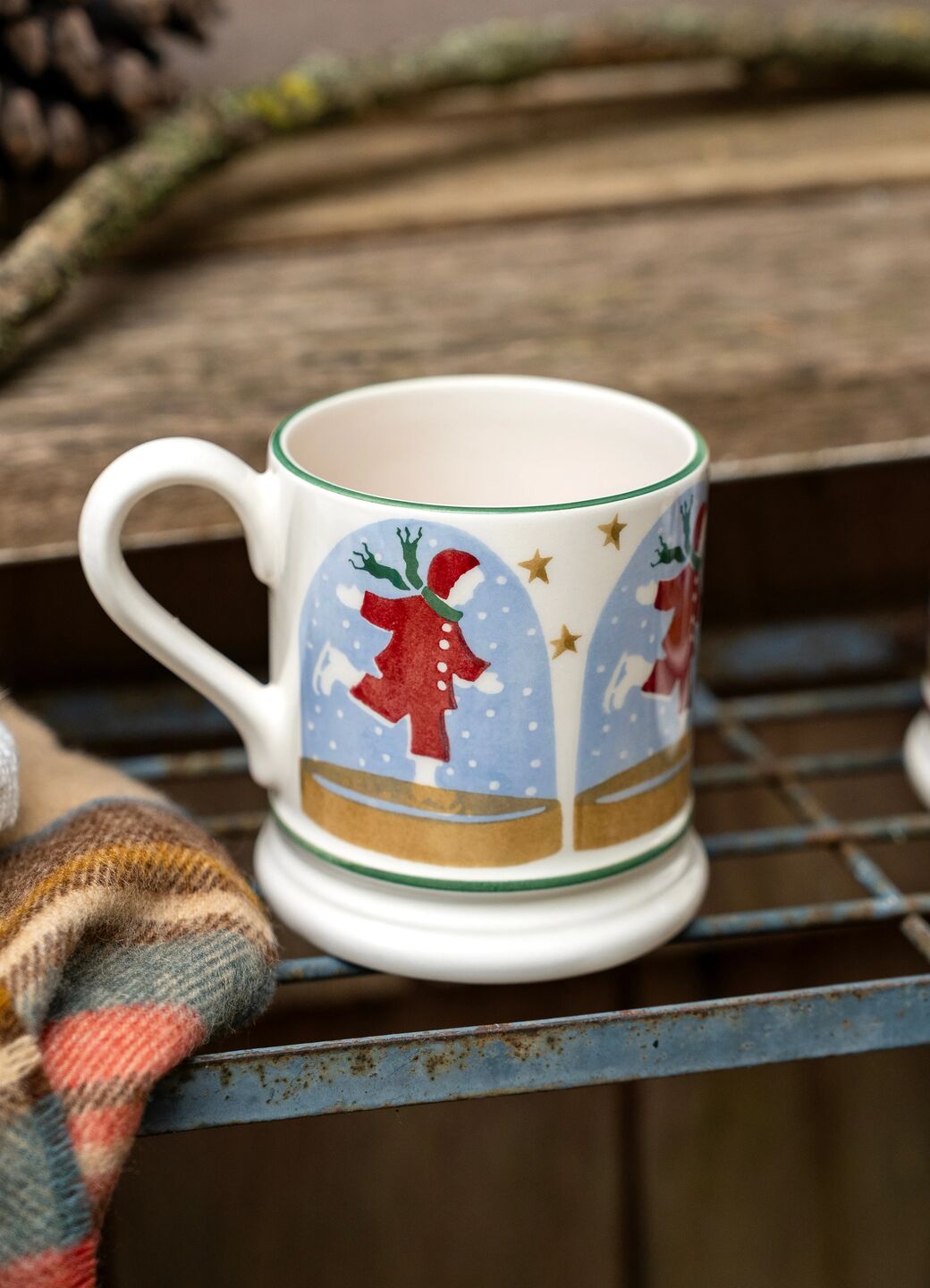 Seconds Ice Skater Snow Globe 1/2 Pint Mug