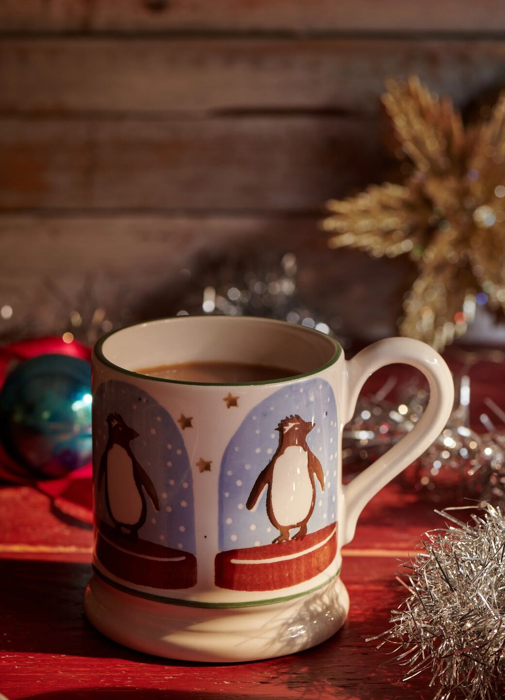 Penguin Snow Globe 1/2 Pint Mug