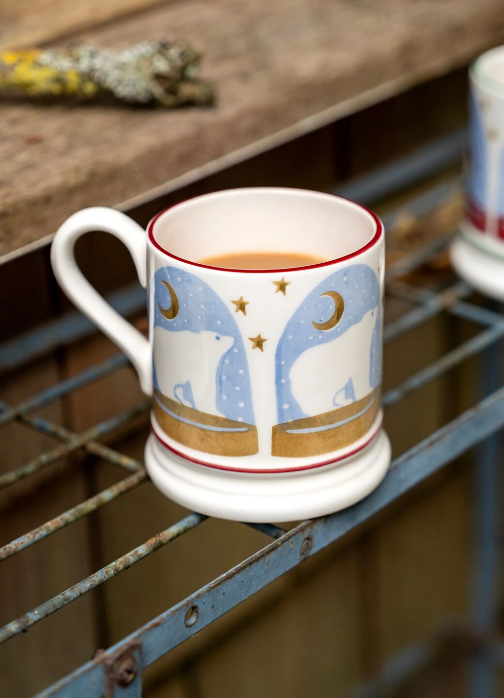 Seconds Polar Bear Snow Globe 1/2 Pint Mug