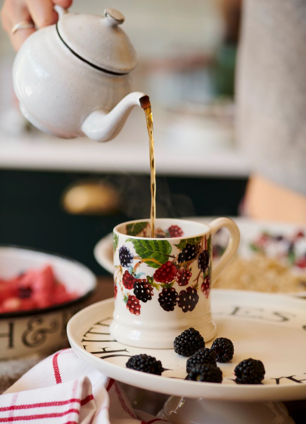 Blackberry 1 2 Pint Mug