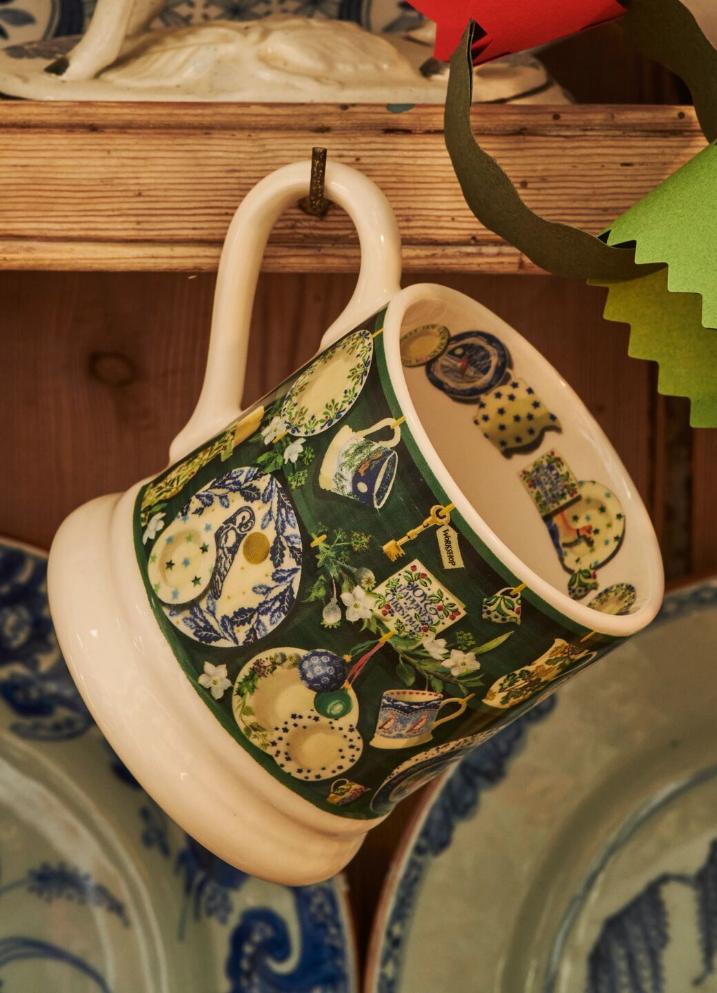 Green Christmas Dresser 1/2 Pint Mug