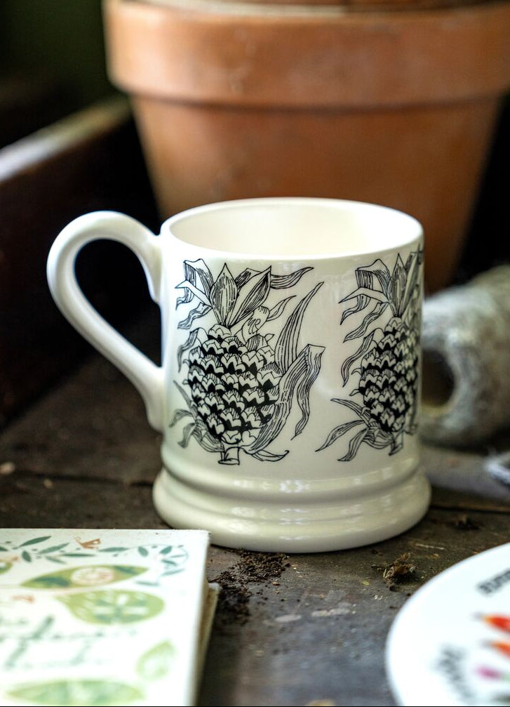 Pineapple 1/2 Pint Mug