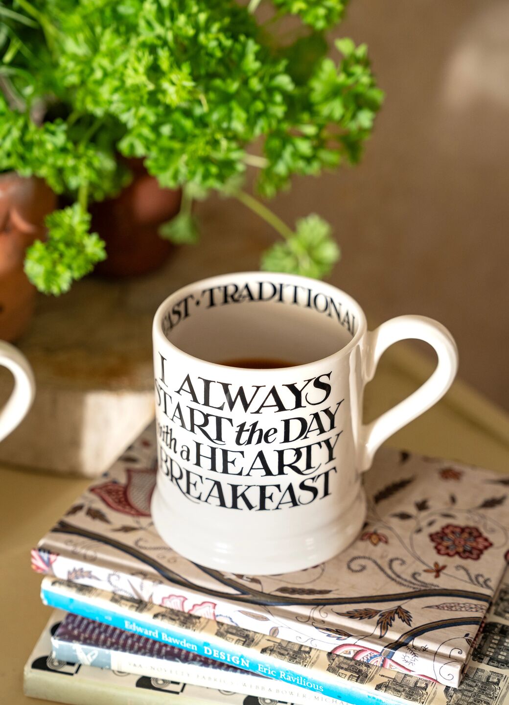 Black Toast Breakfast Tea 1/2 Pint Mug