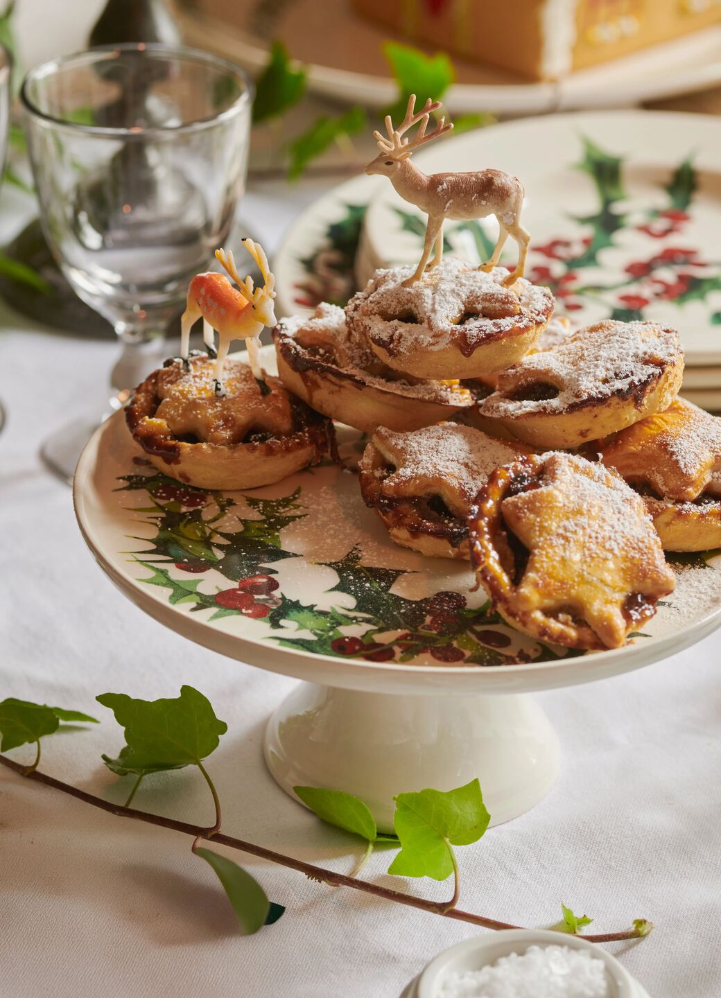 Holly Small Cake Stand