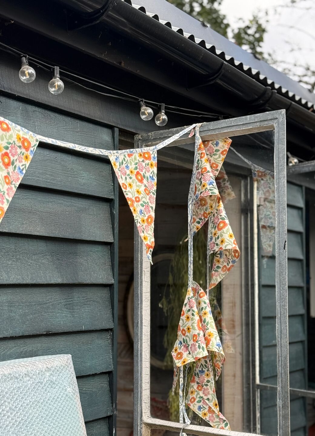 Poppies & Pinks Bunting