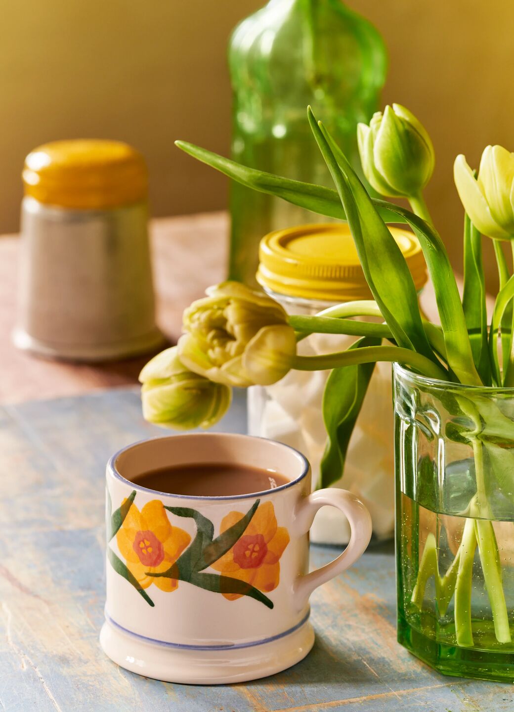 Windblown Daffodils Small Mug